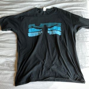 Black rise up t-shirt